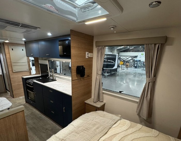2025 JAYCO SILVERLINE 22.68-5.SL-MY25 WHITE