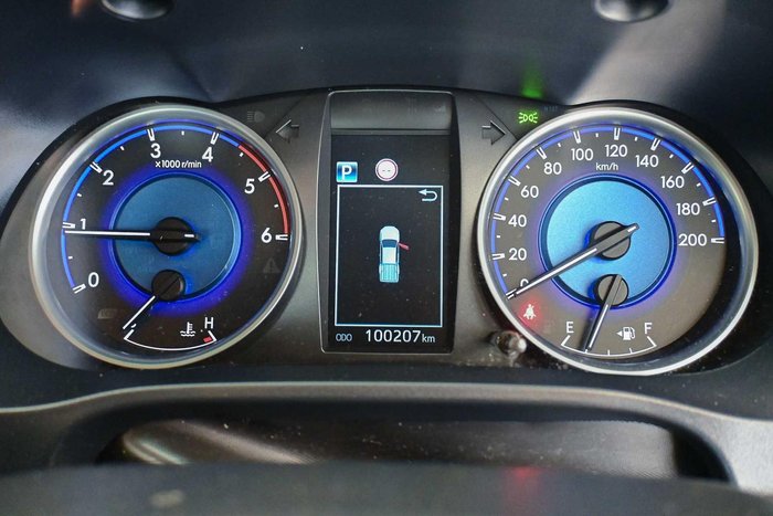 2020 Toyota Hilux SR5