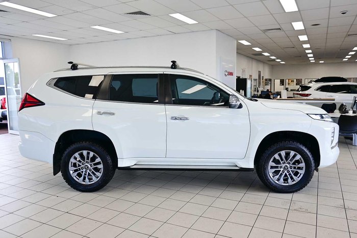 2020 Mitsubishi Pajero Sport GLX
