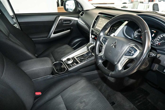 2020 Mitsubishi Pajero Sport GLX
