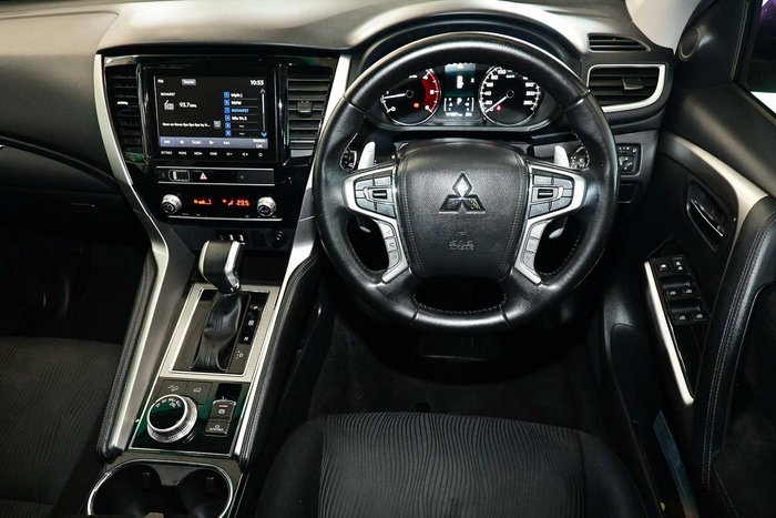 2020 Mitsubishi Pajero Sport GLX