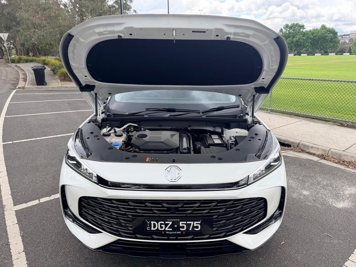2025 MG HS Essence AS33 MY25 Pearl White