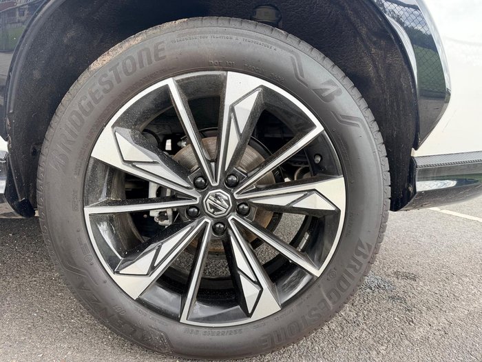 2025 MG HS Essence AS33 MY25 Pearl White