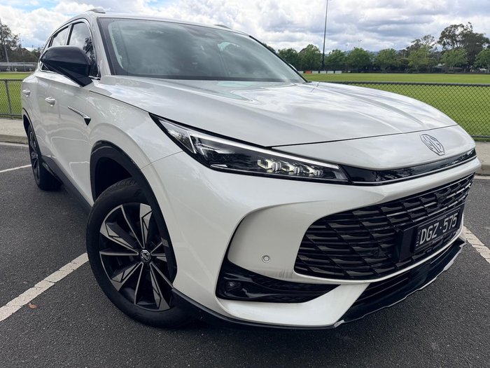 2025 MG HS Essence AS33 MY25 Pearl White