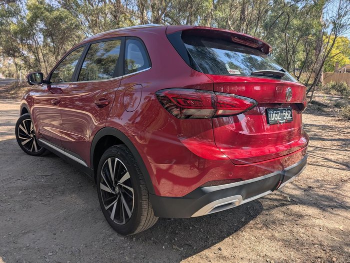 2025 MG ZS Essence Turbo ZS32 MY25 Diamond Red