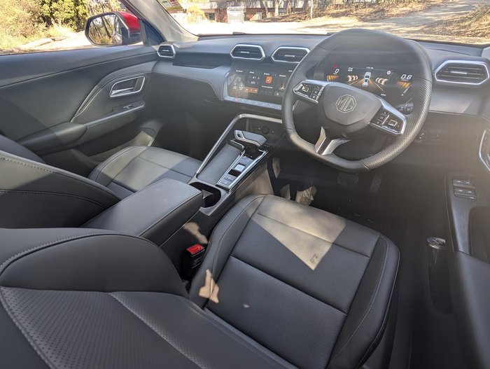 2025 MG ZS Essence Turbo ZS32 MY25 Diamond Red