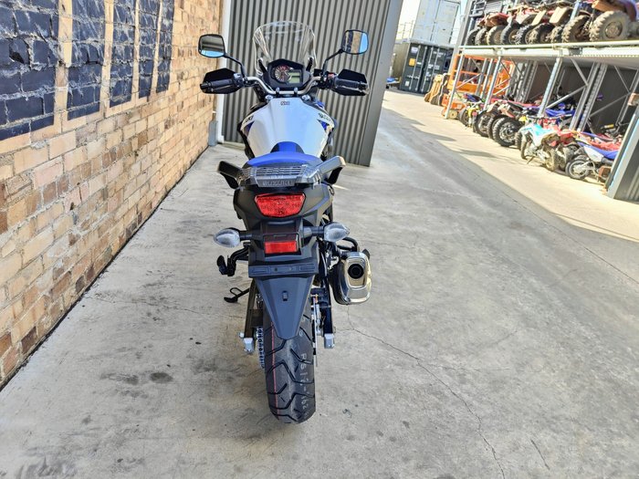 2024 SUZUKI V-STROM 650XT LAMS (DL650XAUE) DUAL PURPOSE BLUE