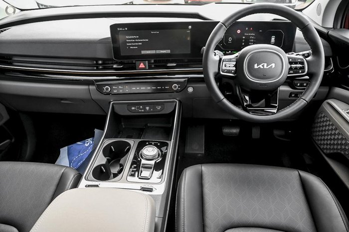 2025 Kia Carnival GT-Line HEV