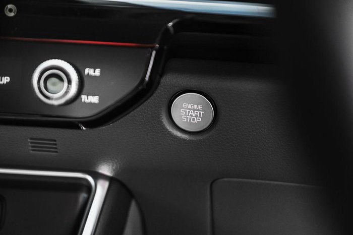 2025 Kia Carnival GT-Line HEV