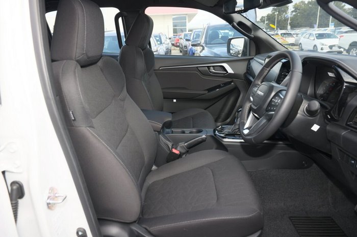 2024 Isuzu D-MAX LS-U