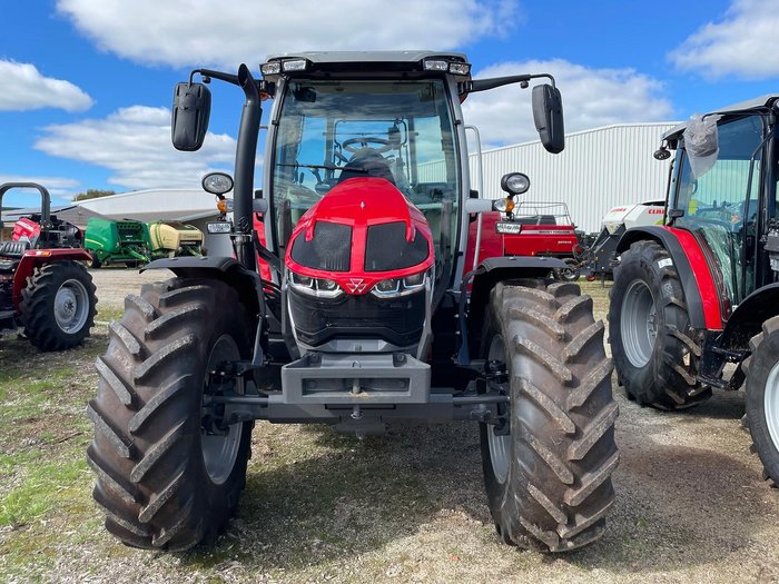 Massey Ferguson 5S.135 Dyna-6 Efficient Tractor 135Hp