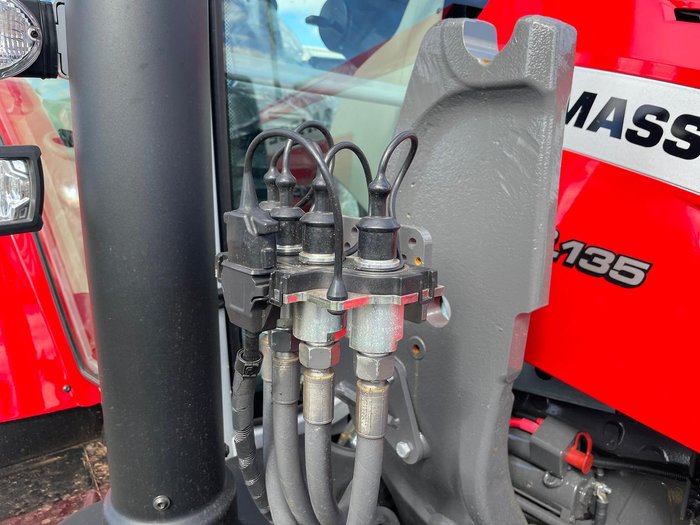 Massey Ferguson 5S.135 Dyna-6 Efficient Tractor 135Hp