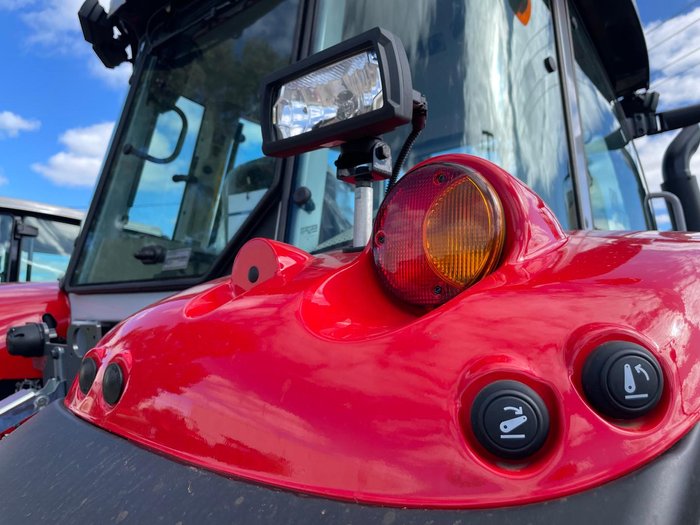 Massey Ferguson 5S.135 Dyna-6 Efficient Tractor 135Hp