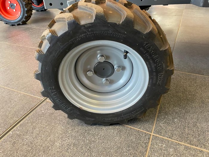 2023 Massey Ferguson Gc1723e 23Hp Compact Tractor