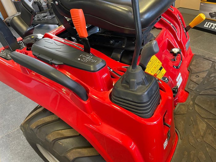 2023 Massey Ferguson Gc1723e 23Hp Compact Tractor