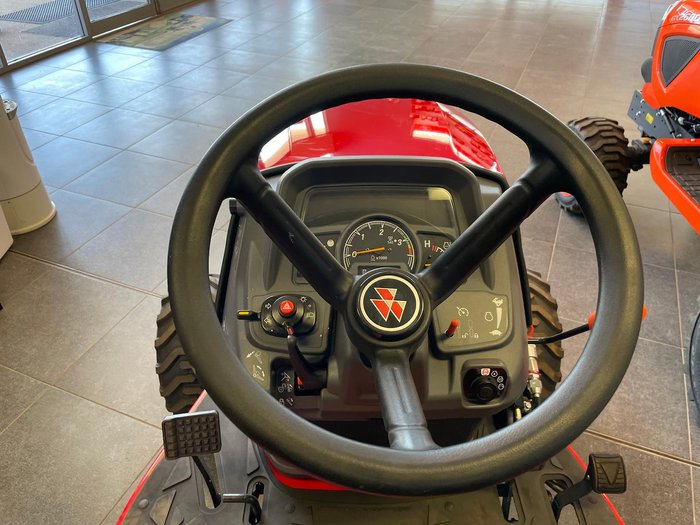 2023 Massey Ferguson Gc1723e 23Hp Compact Tractor