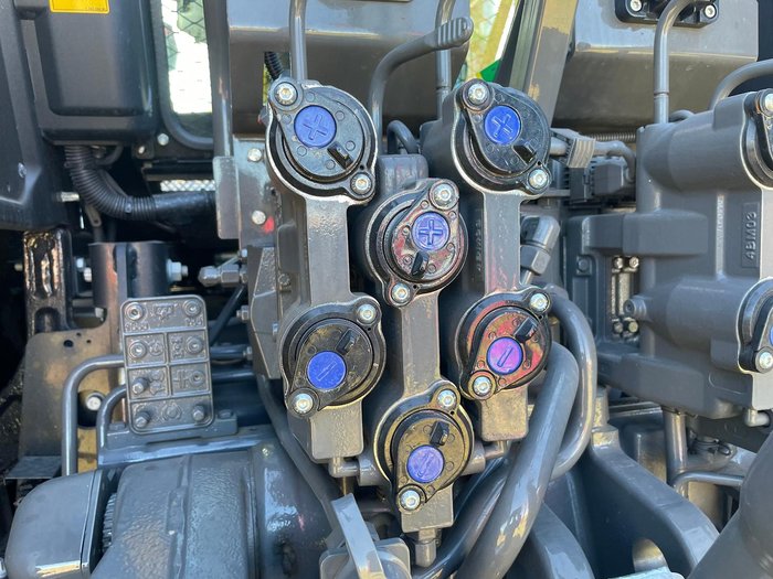 2024 Massey Ferguson 8737 S 370Hp Tractor