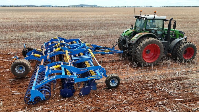 0 Farmet Diskomat 8.5Ps Heavy Duty Trailing Speed Disc Ex Demo BLUE