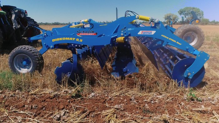 0 Farmet Diskomat 8.5Ps Heavy Duty Trailing Speed Disc Ex Demo BLUE