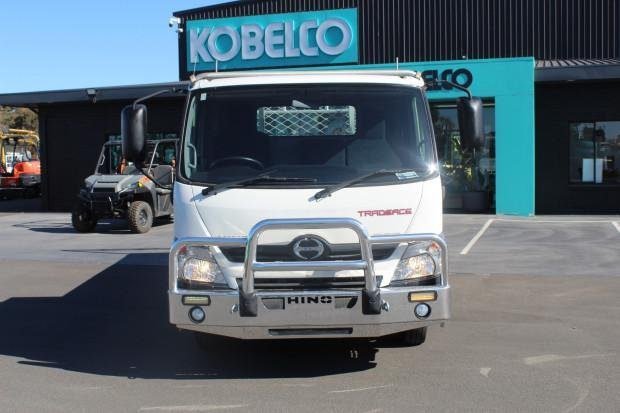 2017 Hino 616 - 300 Series
