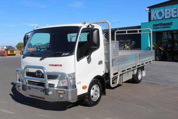 2017 Hino 616 - 300 Series