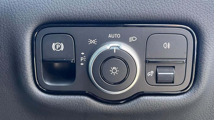 2024 Mercedes-Benz V-Class V300 AMG