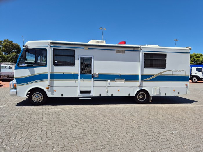 2003 Isuzu Trucks NQR450 4 Berth Swagman