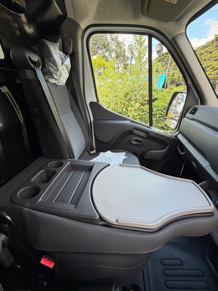 2025 Renault Master Pro 110kW X62 Phase 2 MY25 Mineral White