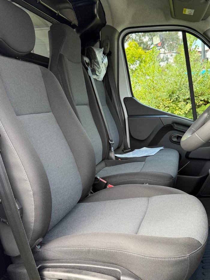 2025 Renault Master Pro 110kW X62 Phase 2 MY25 Mineral White