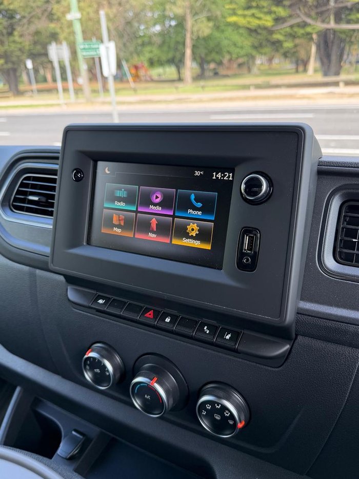 2025 Renault Master Pro 110kW X62 Phase 2 MY25 Mineral White