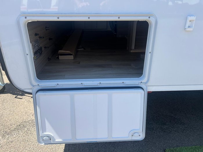 2025 Avan Aspire 555-1