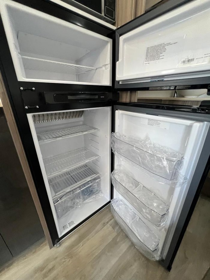 2025 Avan Aspire 555-1