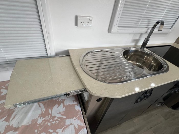 2025 Avan Aspire 555-1