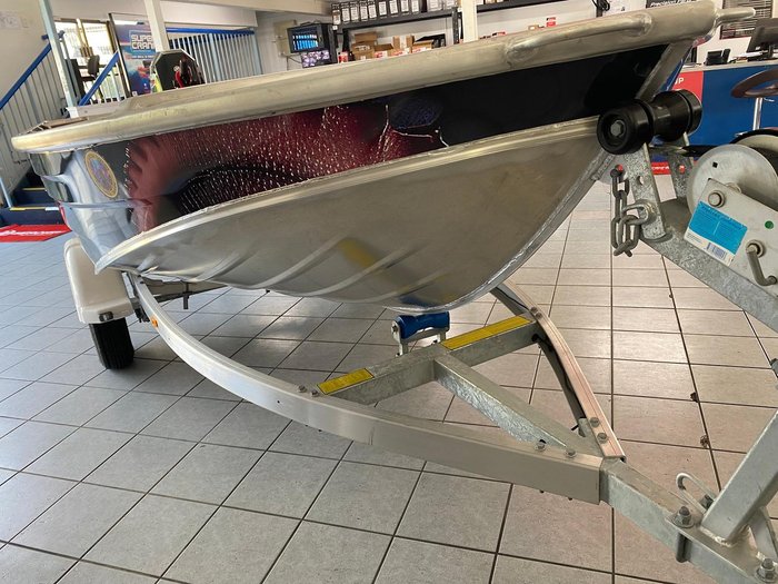 2024 QUINTREX 390 Explorer