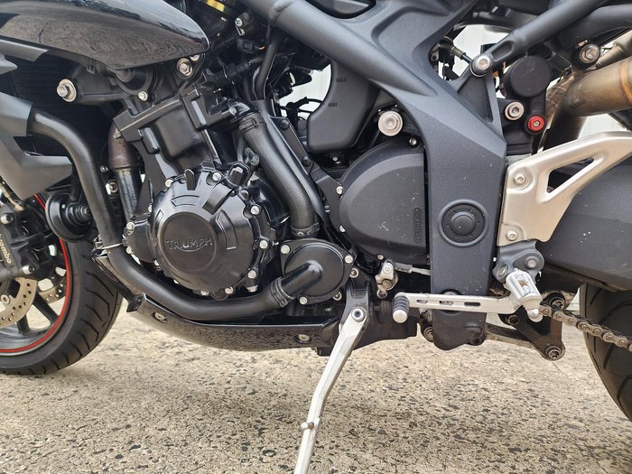2015 Triumph Speed Triple 1050 ABS Speed Triple Black