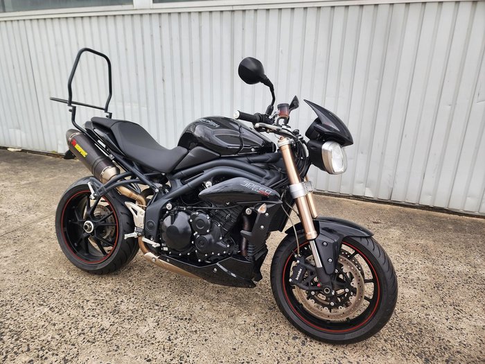 2015 Triumph Speed Triple 1050 ABS Speed Triple Black