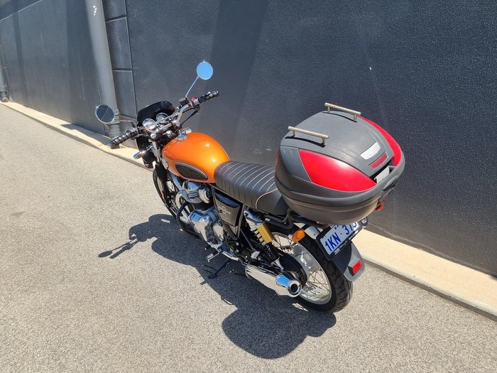 2023 Royal Enfield Interceptor 650 Classic 650 Twin Orange