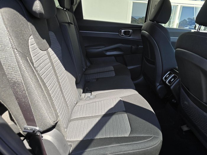 2025 Kia Sorento Sport