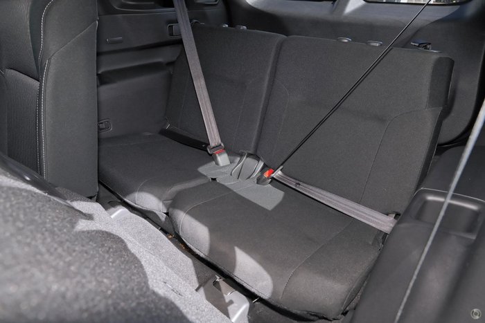 2024 Mitsubishi Outlander LS