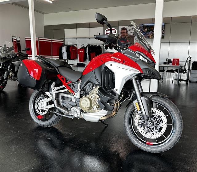 2023 Ducati Multistrada V4S Multistrada Red