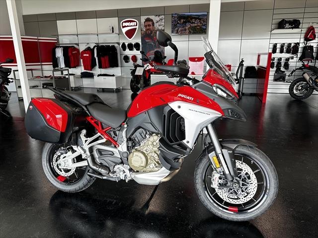 2023 Ducati Multistrada V4S Multistrada Red