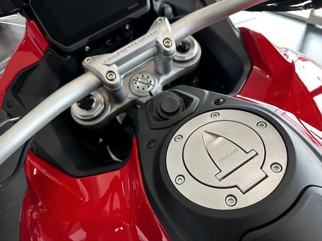 2023 Ducati Multistrada V4S Multistrada Red