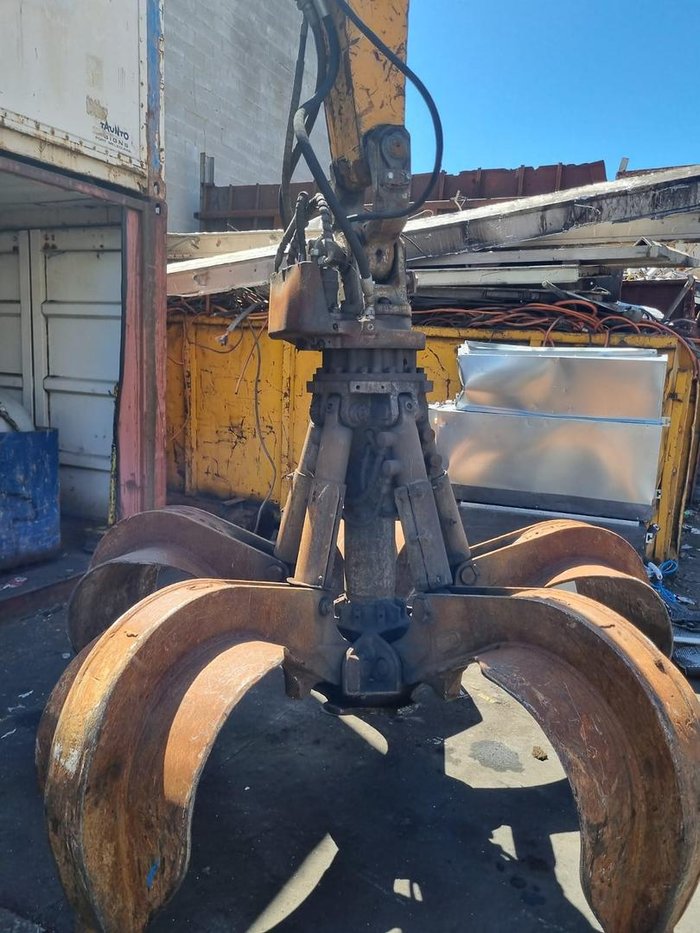 2011 Liebherr Lh40 Yellow