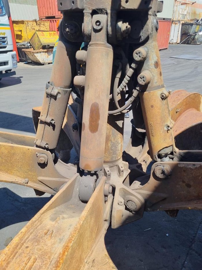 2011 Liebherr Lh40 Yellow