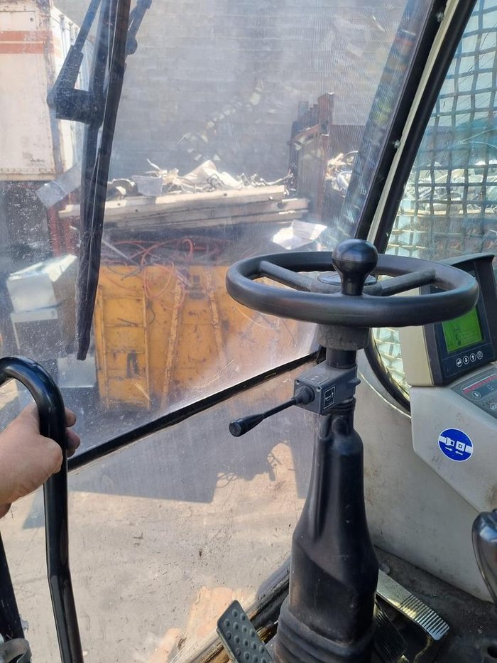 2011 Liebherr Lh40 Yellow