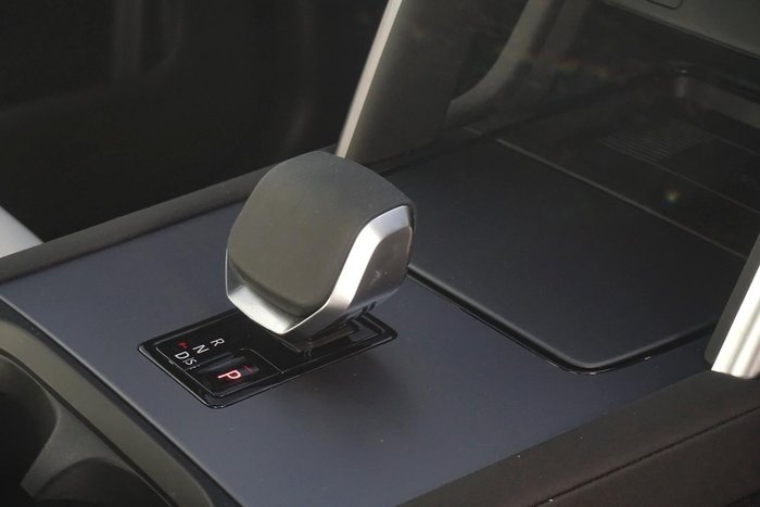 2024 Land Rover Discovery Sport P250 Dynamic SE