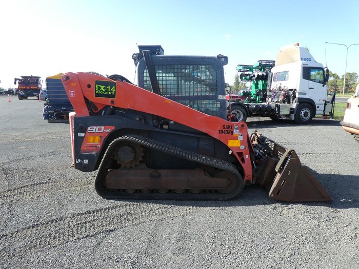 Kubota SVL90 2