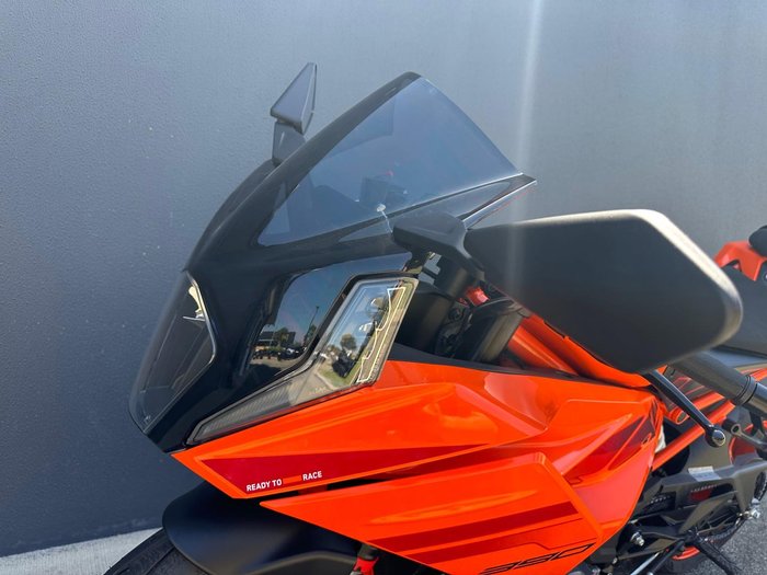 2024 KTM RC 390 RC Orange