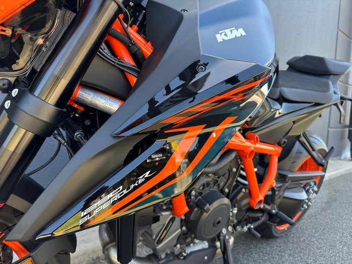 2023 KTM 1290 Super Duke R Super Duke Black