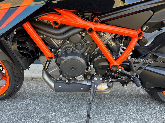 2023 KTM 1290 Super Duke R Super Duke Black
